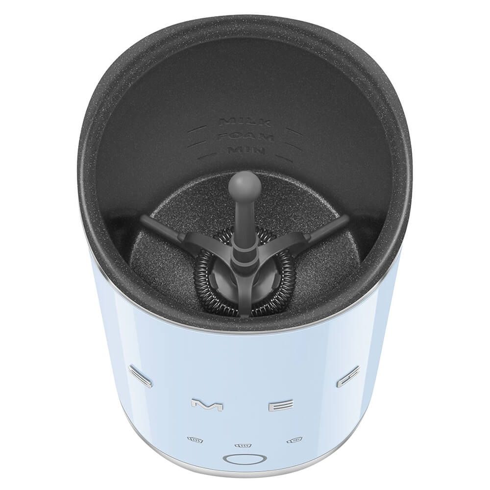 картинка Вспениватель молока Smeg MFF02PBEU пастельный голубой от магазина бытовой техники и электроники «Тантал»
